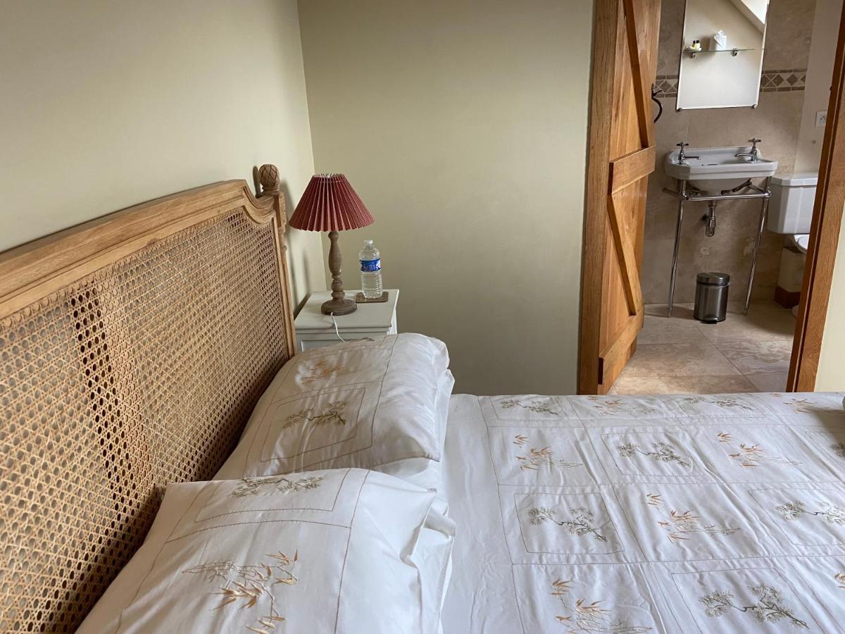 Longere Ville Voisin - Chambre D'Hote Augan Kültér fotó